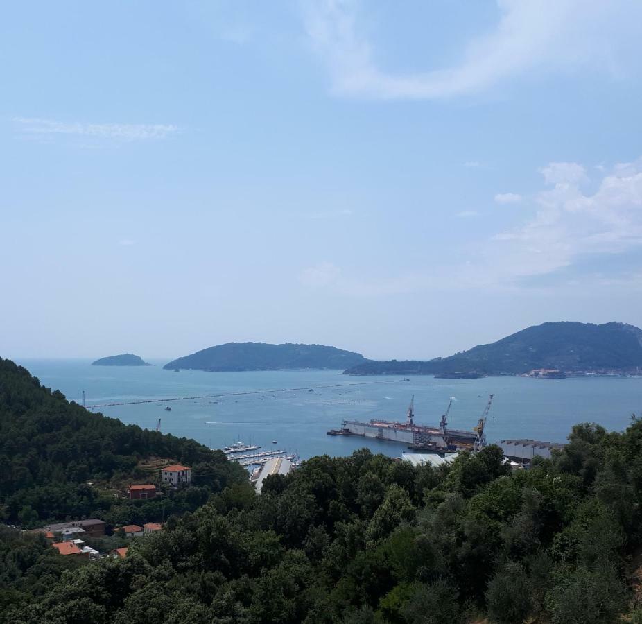Casa Vacanze P&G. Colline, Mare, Relax La Spezia Ngoại thất bức ảnh