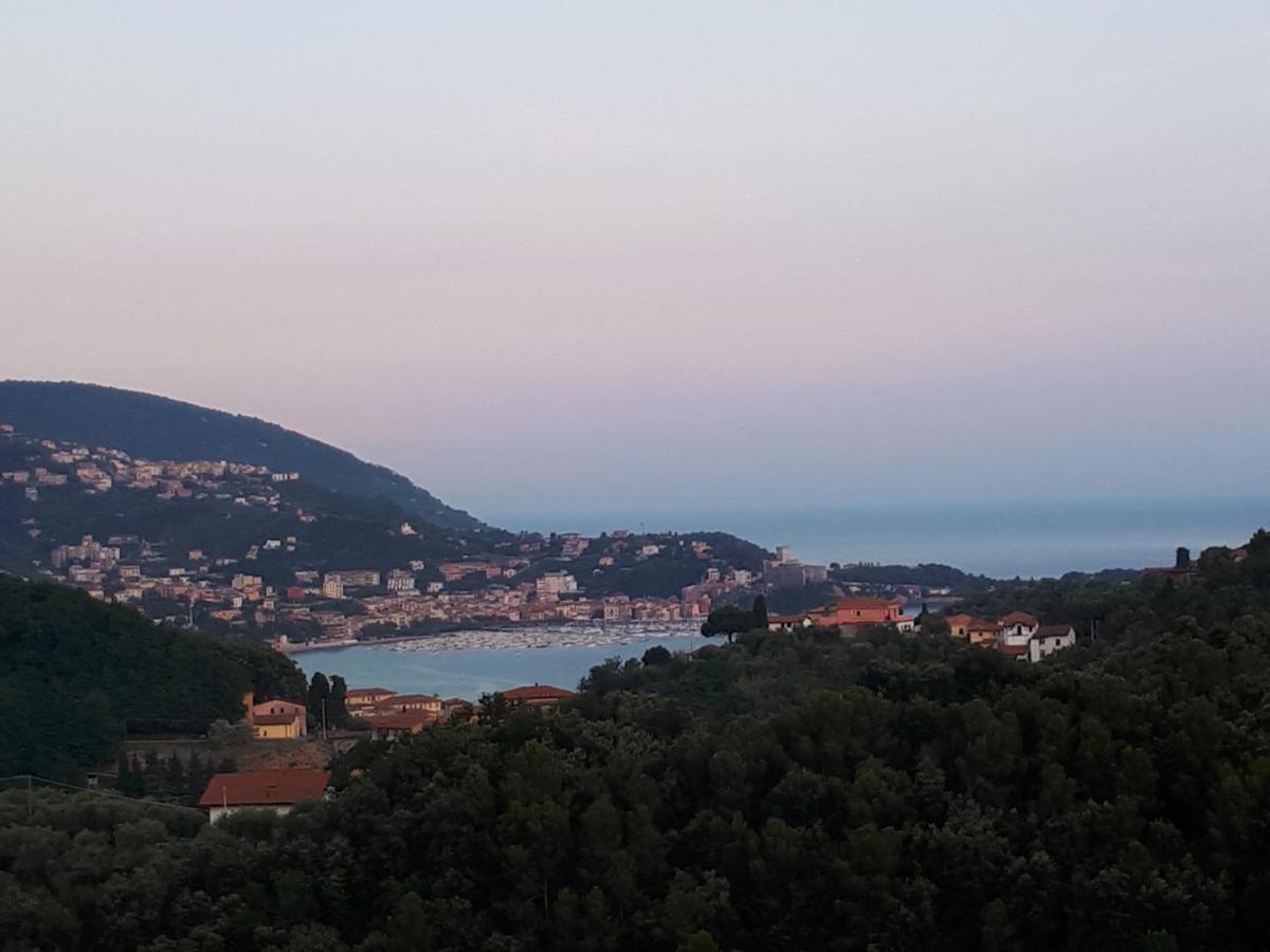 Casa Vacanze P&G. Colline, Mare, Relax La Spezia Ngoại thất bức ảnh